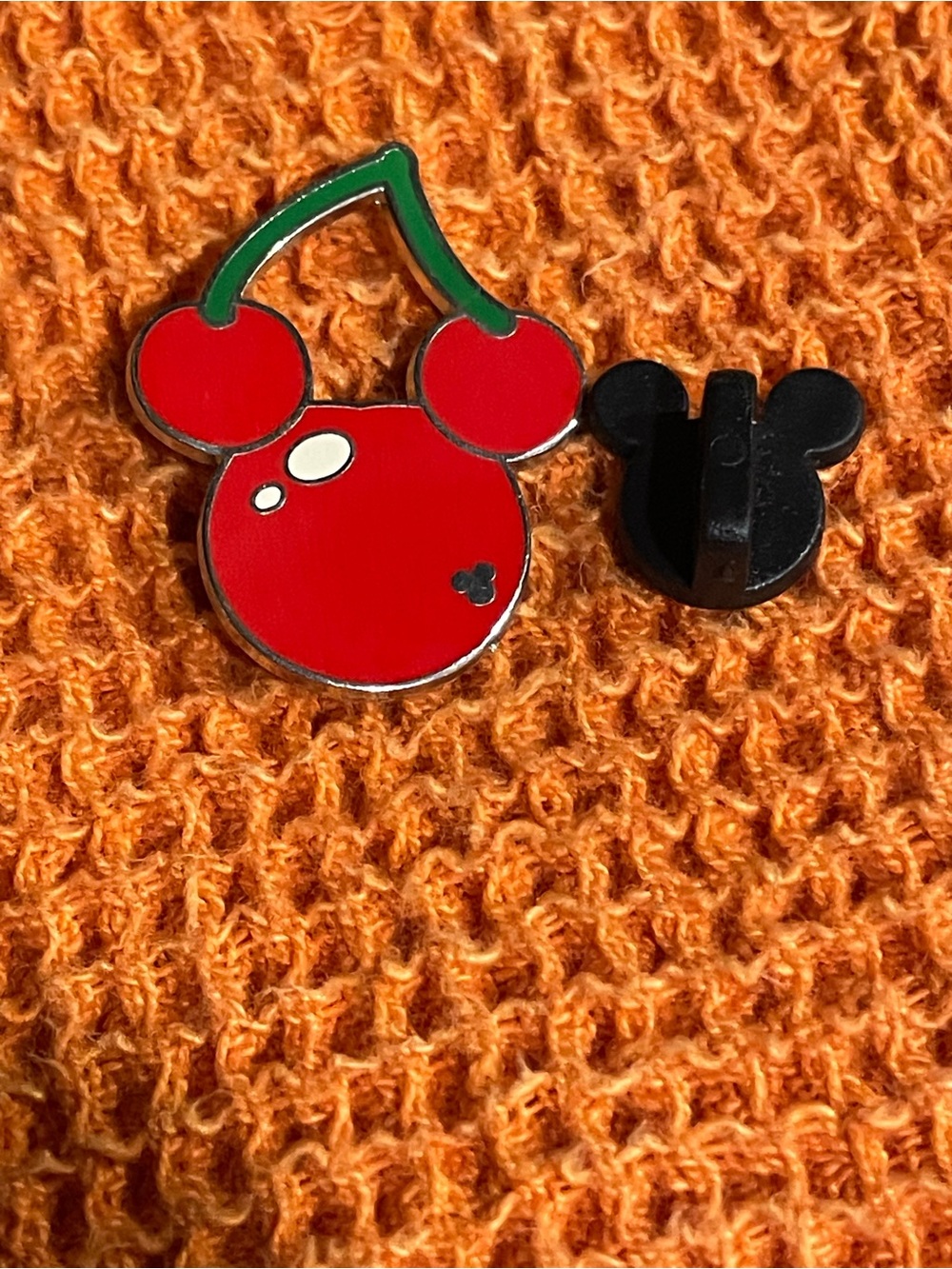 Disney Hidden Mickey Cherry Fruit Pin – 2007